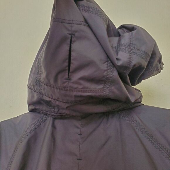 Lululemon Women's Run: Get Up And Glow Jacket Reflective 360 Black Sz 6 Full Zip - Picture 15 of 16